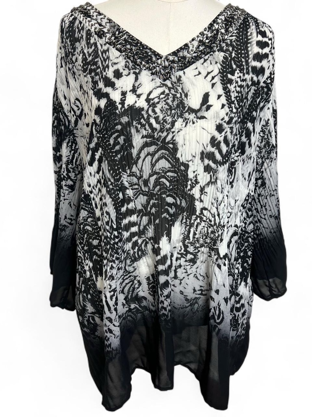 Black white abstract pattern pleated long sleeve blouse with beaded neckline y2k